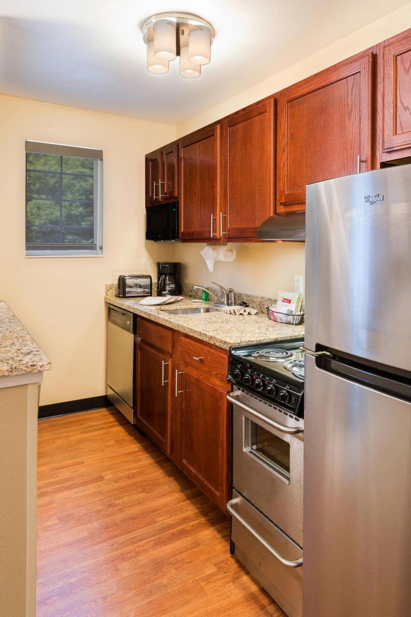 Towneplace Suites By Marriott Atlanta קנסואו מראה חיצוני תמונה