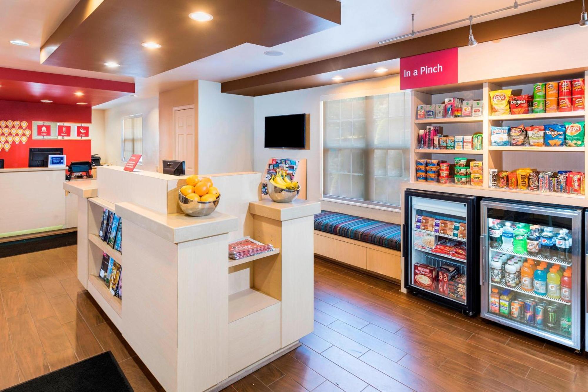 Towneplace Suites By Marriott Atlanta קנסואו מראה חיצוני תמונה