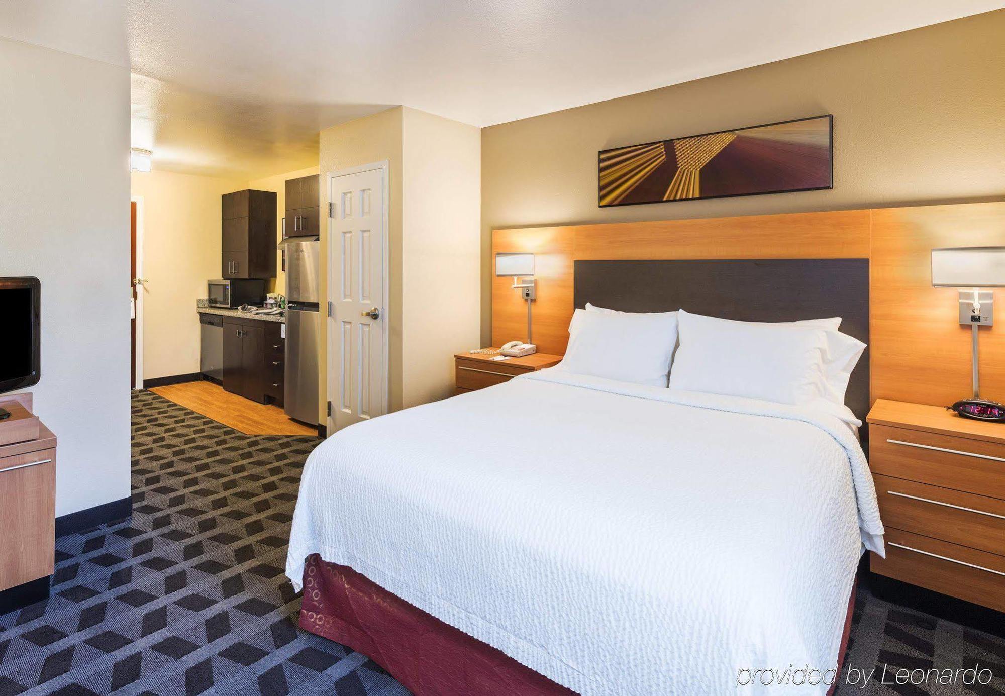 Towneplace Suites By Marriott Atlanta קנסואו מראה חיצוני תמונה