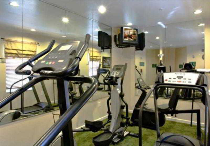 Towneplace Suites By Marriott Atlanta קנסואו מראה חיצוני תמונה