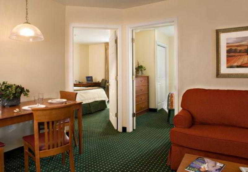Towneplace Suites By Marriott Atlanta קנסואו מראה חיצוני תמונה